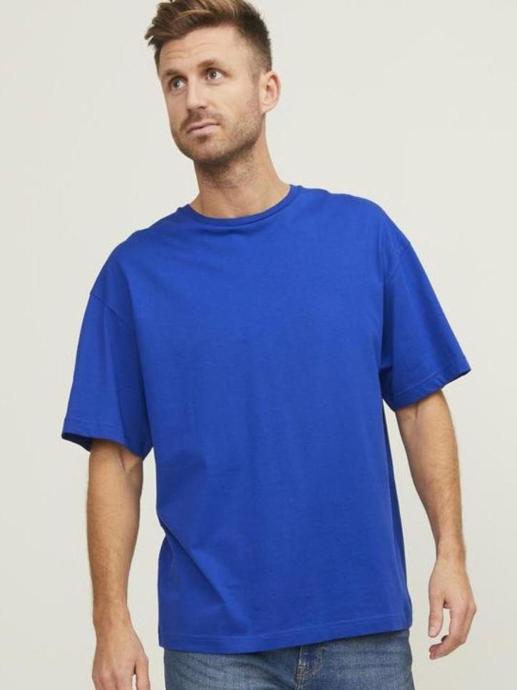 LS_423911_jack-and-jones_classic-oversize-t_FRONT_f02df83c-1078-4e49-a9cb-645d074ca23a_web
